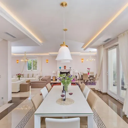 Villa Beautiful Dubrovnik 5 Bedrooms Gold Dubrovnik Stylish Furnishings Wonderful Sea Views Orasac