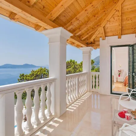 Beautiful Dubrovnik 5 Bedrooms Gold Dubrovnik Stylish Furnishings Wonderful Sea Views Orasac