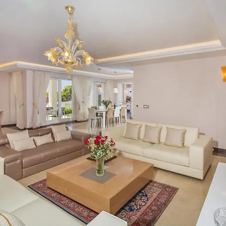 Beautiful Dubrovnik 5 Bedrooms Gold Dubrovnik Stylish Furnishings Wonderful Sea Views Villa *