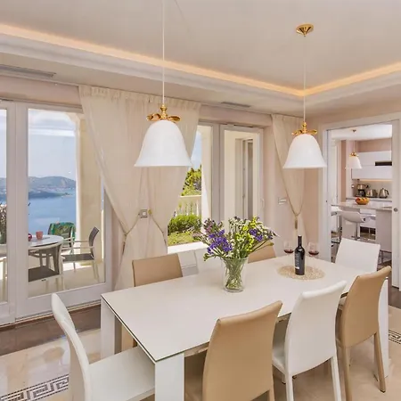 Beautiful Dubrovnik 5 Bedrooms Gold Dubrovnik Stylish Furnishings Wonderful Sea Views * Orasac