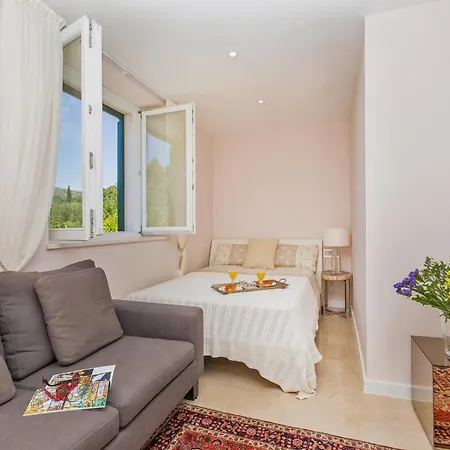 Beautiful Dubrovnik 5 Bedrooms Gold Dubrovnik Stylish Furnishings Wonderful Sea Views Orasac