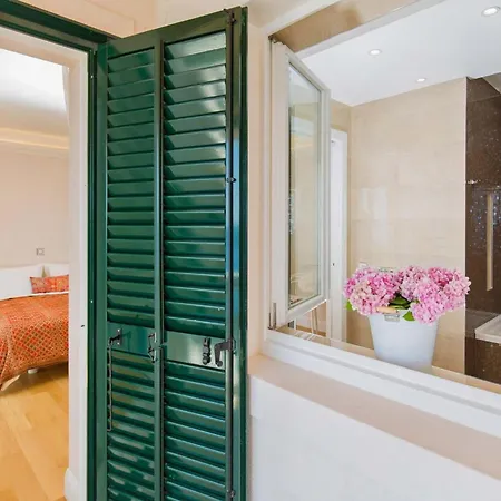 Beautiful Dubrovnik 5 Bedrooms Gold Dubrovnik Stylish Furnishings Wonderful Sea Views Vila Orasac