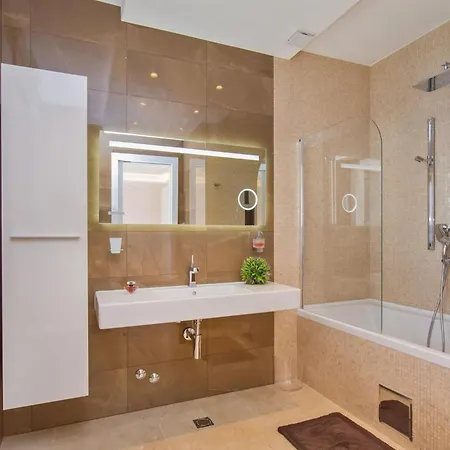Beautiful Dubrovnik 5 Bedrooms Gold Dubrovnik Stylish Furnishings Wonderful Sea Views Vila *