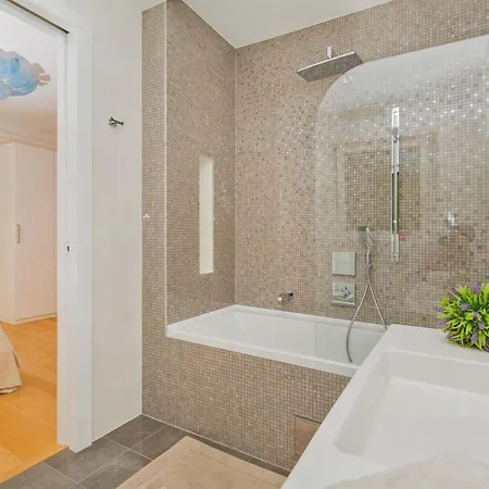 Beautiful Dubrovnik 5 Bedrooms Gold Dubrovnik Stylish Furnishings Wonderful Sea Views * Orasac