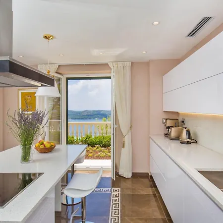Beautiful Dubrovnik 5 Bedrooms Gold Dubrovnik Stylish Furnishings Wonderful Sea Views Vila Orasac