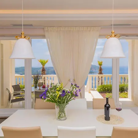 Vila Beautiful Dubrovnik 5 Bedrooms Gold Dubrovnik Sea Views
